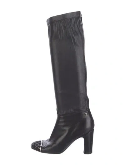 Pre-owned Chanel Interlocking Cc Logo Leather Boots In Black