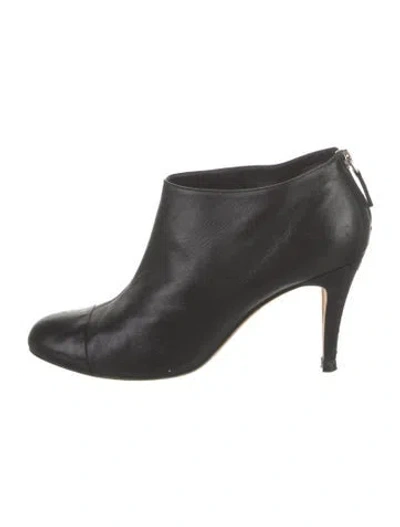 Pre-owned Chanel Interlocking Cc Logo Leather Boots In Black
