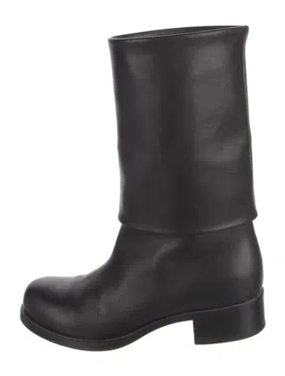 Pre-owned Chanel Interlocking Cc Logo Leather Boots In Black