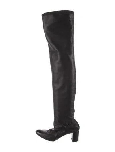 Pre-owned Chanel Interlocking Cc Logo Leather Boots In Black
