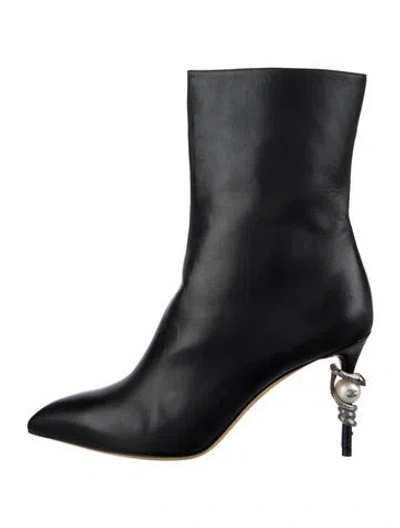 Pre-owned Chanel Interlocking Cc Logo Leather Boots In Black