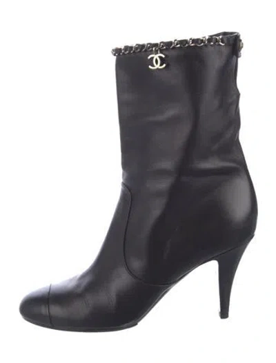 Pre-owned Chanel Interlocking Cc Logo Leather Boots In Black