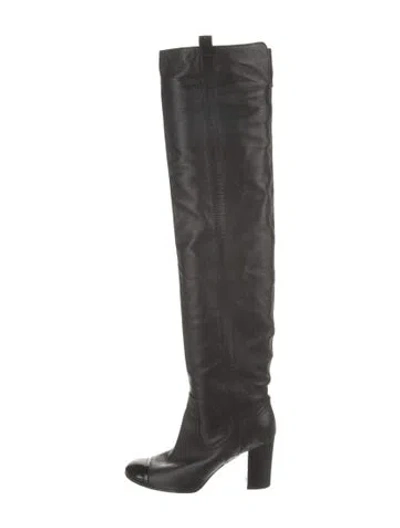 Pre-owned Chanel Interlocking Cc Logo Leather Boots In Black