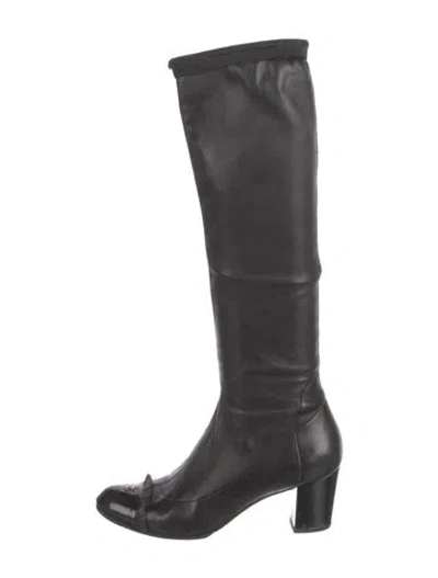 Pre-owned Chanel Interlocking Cc Logo Leather Boots In Black