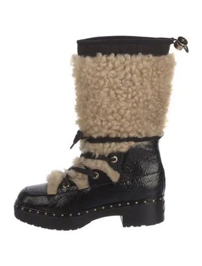 Pre-owned Chanel Interlocking Cc Logo Leather Boots In Black