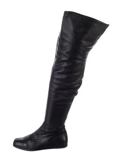 Pre-owned Chanel Interlocking Cc Logo Leather Boots In Black