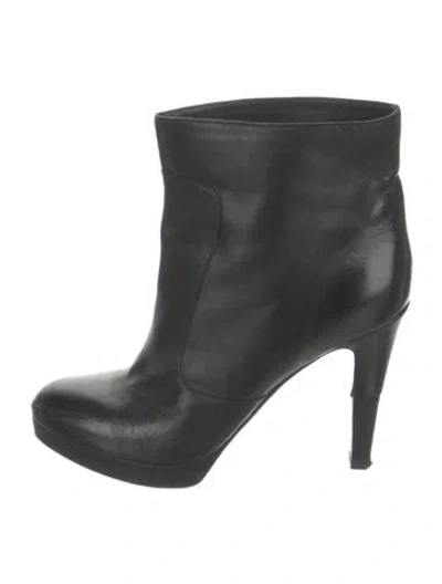 Pre-owned Chanel Interlocking Cc Logo Leather Boots In Black