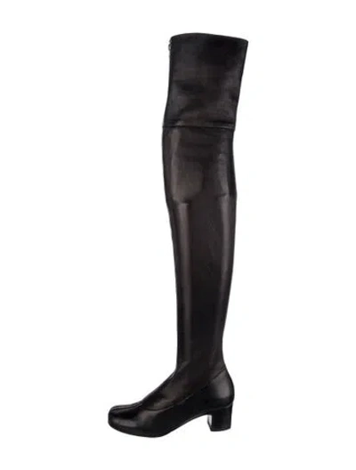 Pre-owned Chanel Interlocking Cc Logo Leather Boots In Black