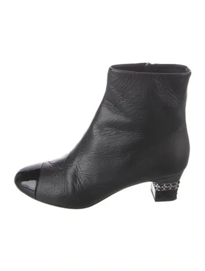 Pre-owned Chanel Interlocking Cc Logo Leather Boots In Black/metallic