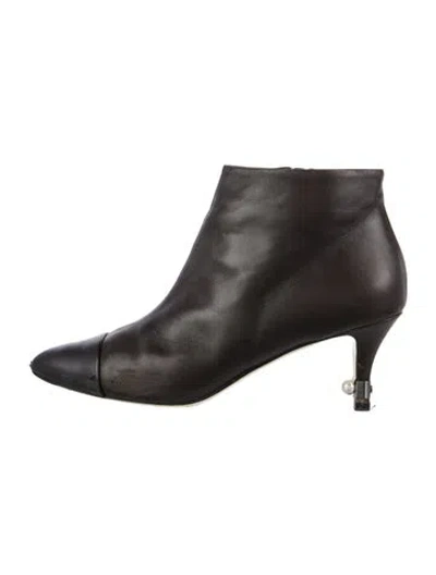 Pre-owned Chanel Interlocking Cc Logo Leather Boots In Brown