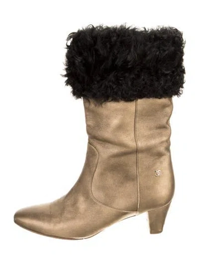 Pre-owned Chanel Interlocking Cc Logo Leather Boots In Gold