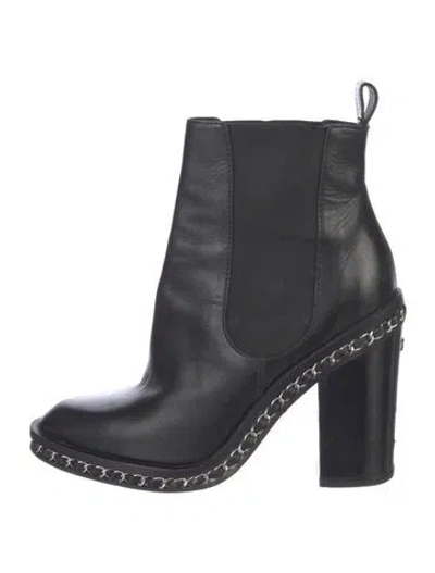 Pre-owned Chanel Interlocking Cc Logo Leather Chelsea Boots In Black