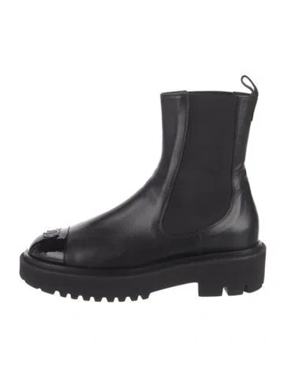 Pre-owned Chanel Interlocking Cc Logo Leather Chelsea Boots In Black