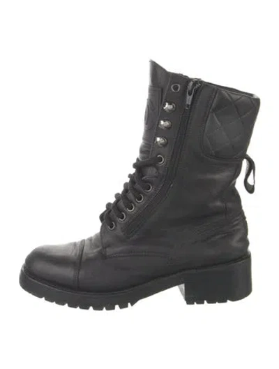 Pre-owned Chanel Interlocking Cc Logo Leather Combat Boots In Black