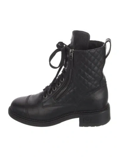 Pre-owned Chanel Interlocking Cc Logo Leather Combat Boots In Black