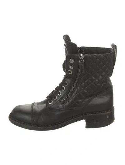 Pre-owned Chanel Interlocking Cc Logo Leather Combat Boots In Black