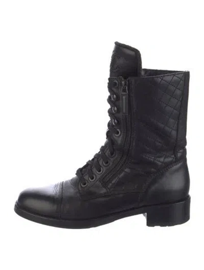 Pre-owned Chanel Interlocking Cc Logo Leather Combat Boots In Black