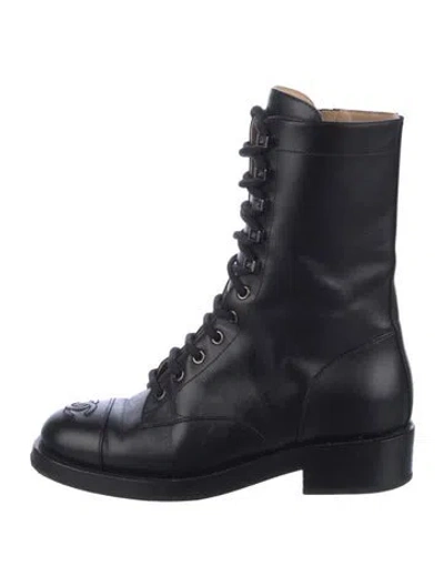 Pre-owned Chanel Interlocking Cc Logo Leather Combat Boots In Black