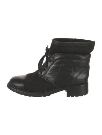 Pre-owned Chanel Interlocking Cc Logo Leather Combat Boots In Black