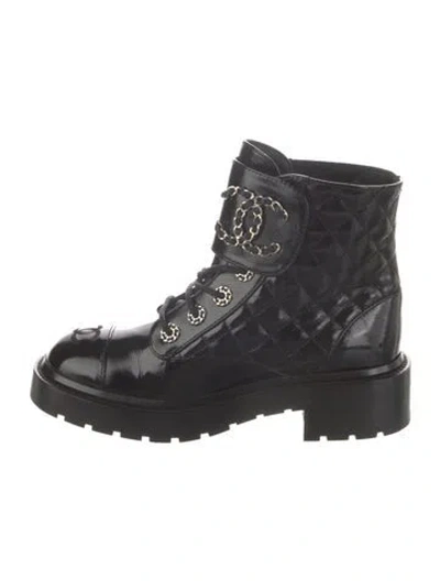 Pre-owned Chanel Interlocking Cc Logo Leather Combat Boots In Black