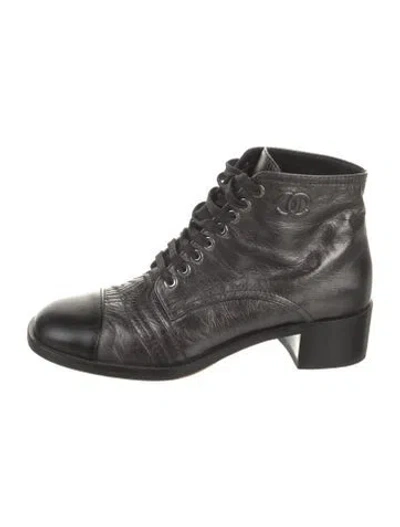Pre-owned Chanel Interlocking Cc Logo Leather Combat Boots In Black