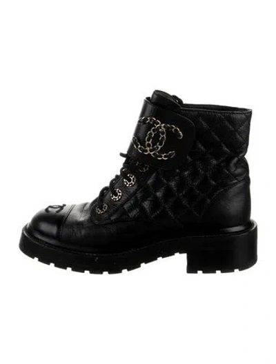 Pre-owned Chanel Interlocking Cc Logo Leather Combat Boots In Black