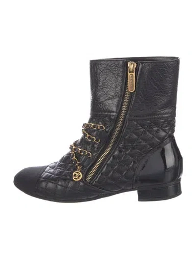 Pre-owned Chanel Interlocking Cc Logo Leather Combat Boots In Black