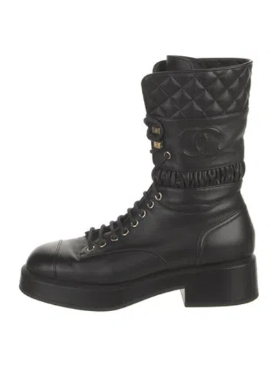 Pre-owned Chanel Interlocking Cc Logo Leather Combat Boots In Black