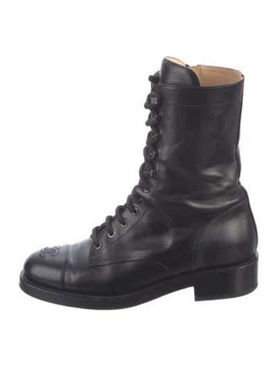 Pre-owned Chanel Interlocking Cc Logo Leather Combat Boots In Black