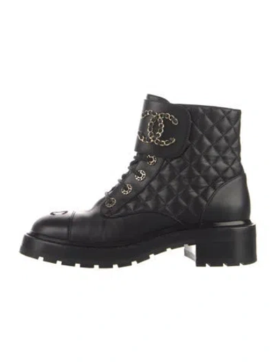 Pre-owned Chanel Interlocking Cc Logo Leather Combat Boots In Black