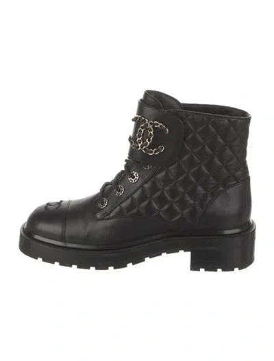 Pre-owned Chanel Interlocking Cc Logo Leather Combat Boots In Black