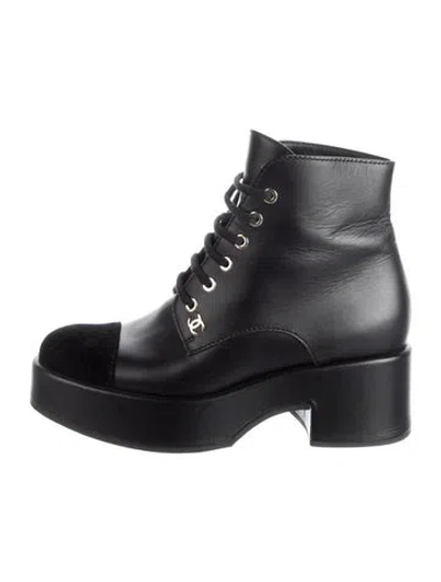 Pre-owned Chanel Interlocking Cc Logo Leather Combat Boots In Black
