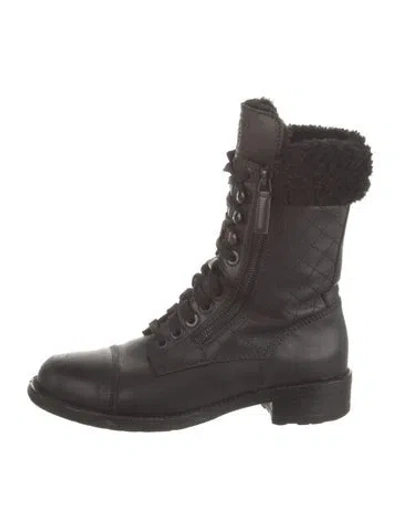 Pre-owned Chanel Interlocking Cc Logo Leather Combat Boots In Black
