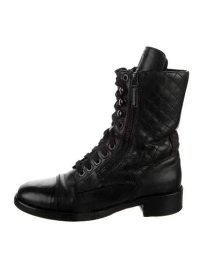 Pre-owned Chanel Interlocking Cc Logo Leather Combat Boots In Black