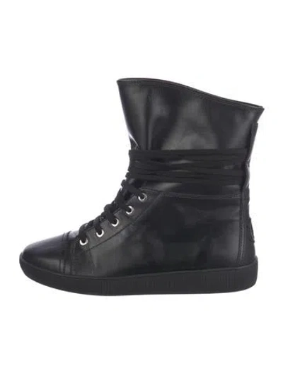 Pre-owned Chanel Interlocking Cc Logo Leather Combat Boots In Black