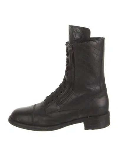 Pre-owned Chanel Interlocking Cc Logo Leather Combat Boots In Black