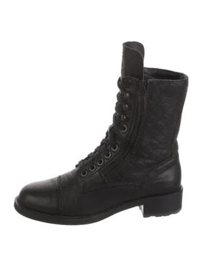 Pre-owned Chanel Interlocking Cc Logo Leather Combat Boots In Black