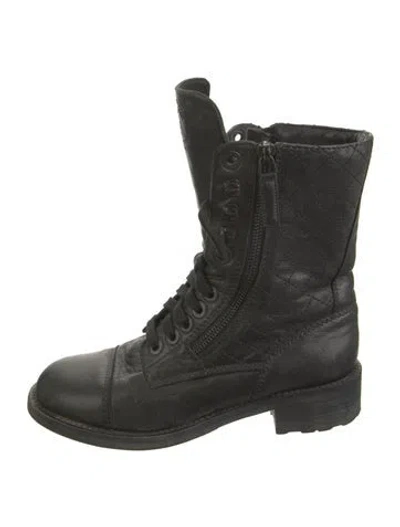 Pre-owned Chanel Interlocking Cc Logo Leather Combat Boots In Black/green