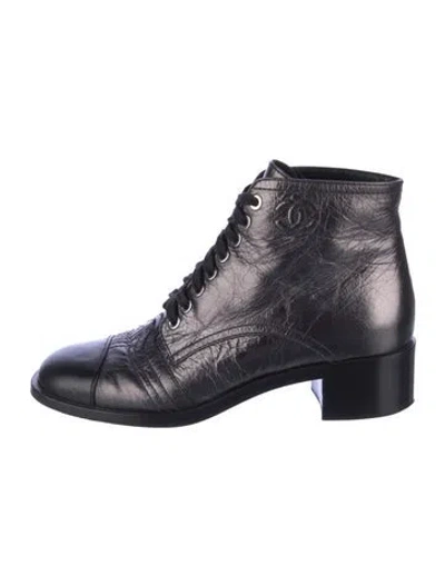 Pre-owned Chanel Interlocking Cc Logo Leather Combat Boots In Gray