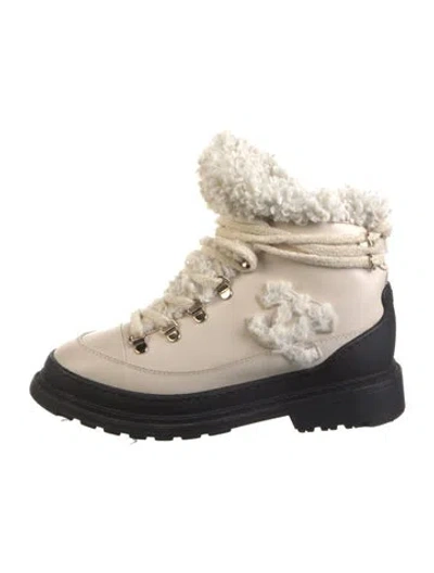 Pre-owned Chanel Interlocking Cc Logo Leather Combat Boots In Neutral