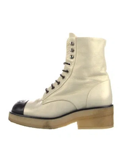 Pre-owned Chanel Interlocking Cc Logo Leather Combat Boots In Neutral