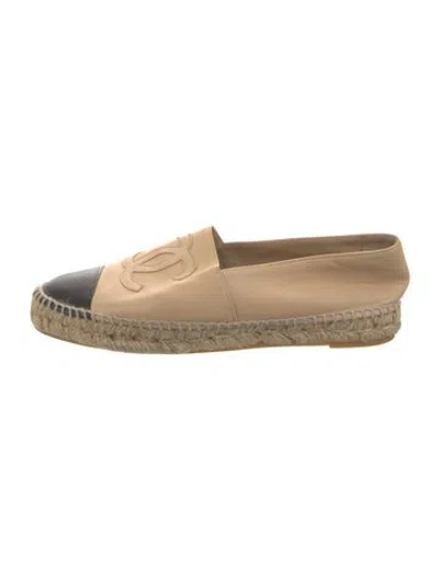 Pre-owned Chanel Interlocking Cc Logo Leather Espadrilles