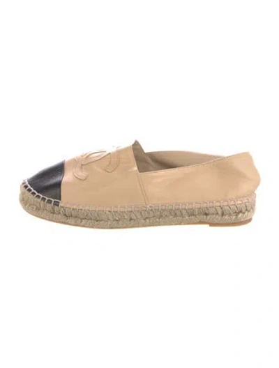 Pre-owned Chanel Interlocking Cc Logo Leather Espadrilles