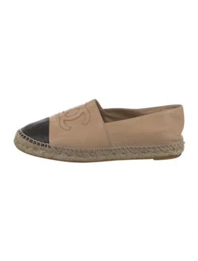 Pre-owned Chanel Interlocking Cc Logo Leather Espadrilles