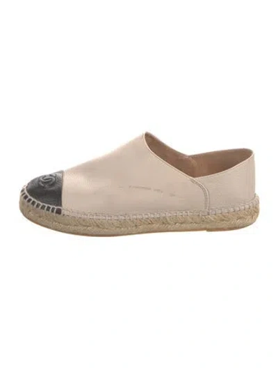 Pre-owned Chanel Interlocking Cc Logo Leather Espadrilles