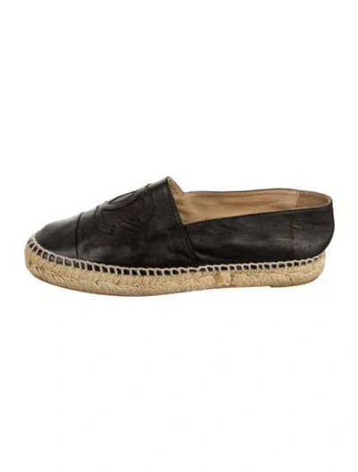 Pre-owned Chanel Interlocking Cc Logo Leather Espadrilles In Black
