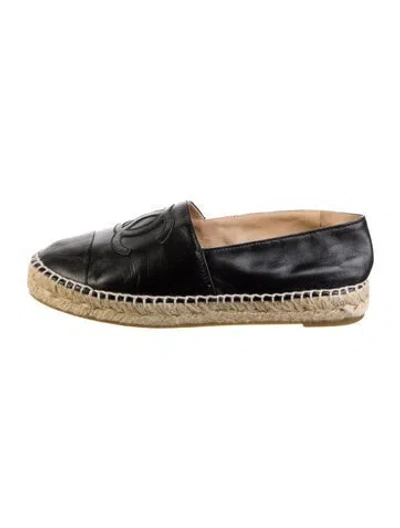 Pre-owned Chanel Interlocking Cc Logo Leather Espadrilles In Black