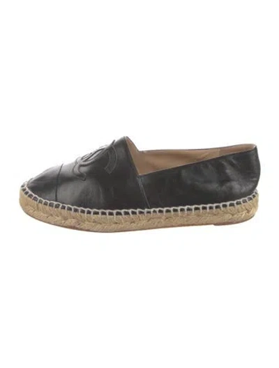 Pre-owned Chanel Interlocking Cc Logo Leather Espadrilles In Black