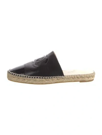 Pre-owned Chanel Interlocking Cc Logo Leather Espadrilles In Black