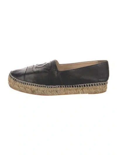 Pre-owned Chanel Interlocking Cc Logo Leather Espadrilles In Black